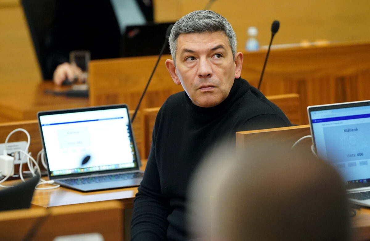 "Согласие" требует отменить сомнительный конкурс на питание в школах на 53 млн евро.