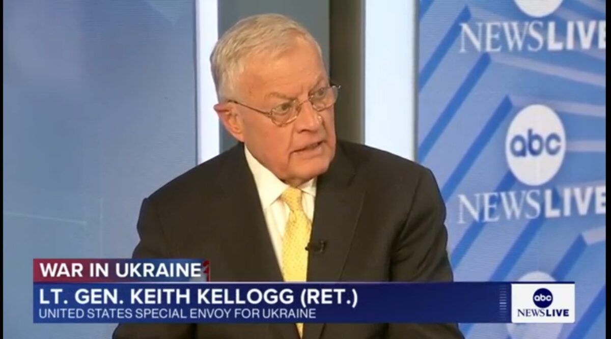 Спецпосланник США Келлог: "Украина не должна отказываться от диалога"