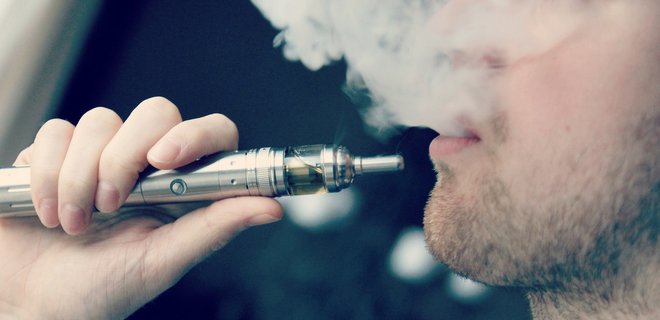 После отравления вейпом умер 15-летний подросток
