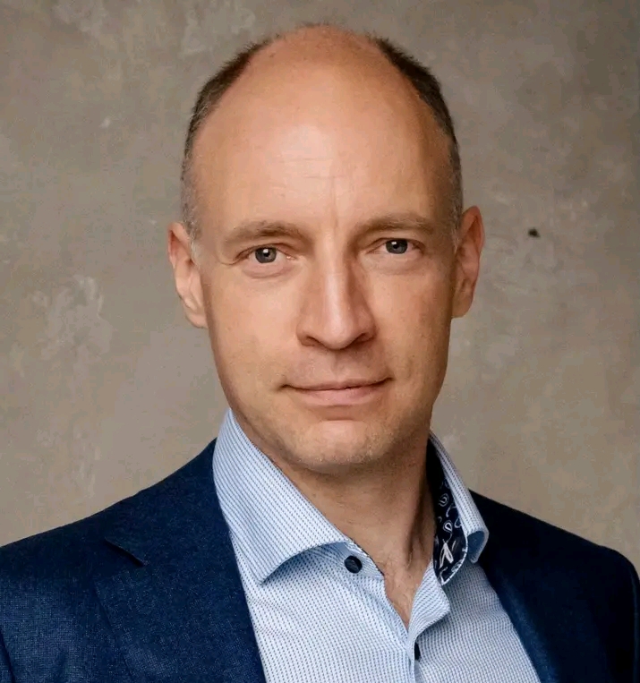 Латвия: треть доходов взята взаймы