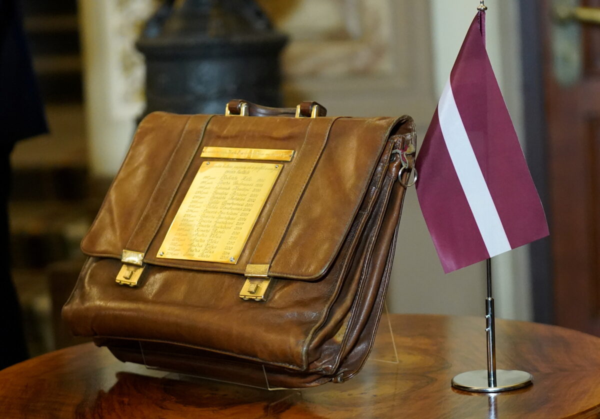 Латвия: коалиция проголосует за бюджет