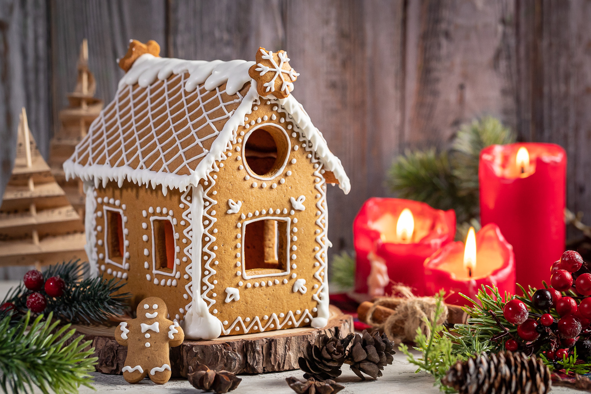 Дата: день пряничного домика