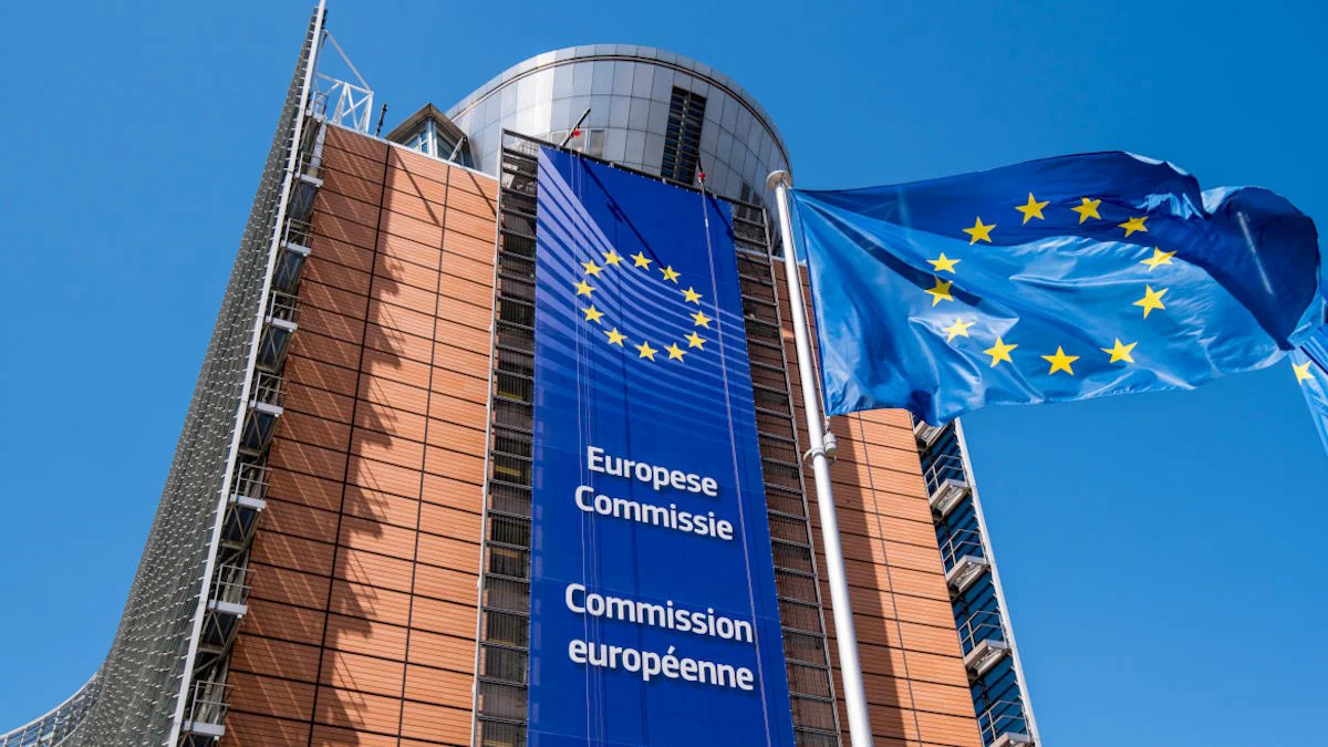 ЕС: два варианта Еврокомиссии