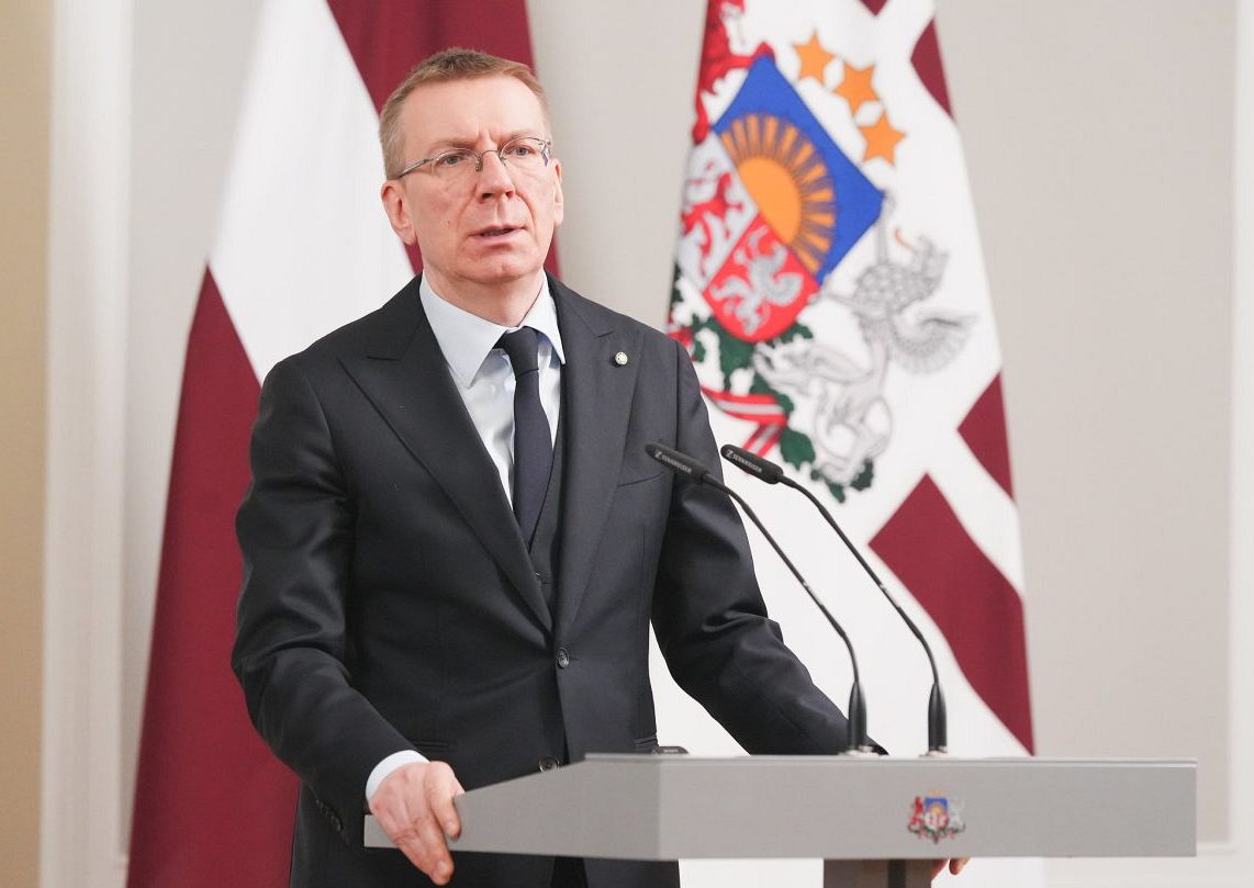 Латвия: президент не видит