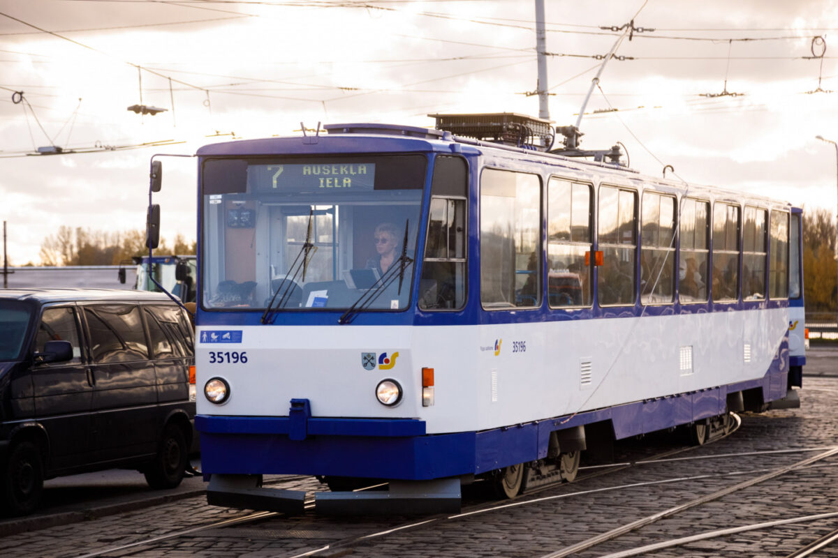 Рига: по новым рельсам