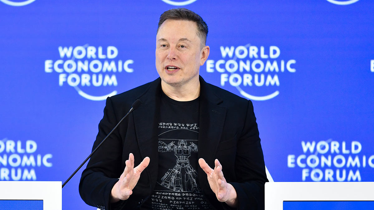 Маск: а вы — слюнявый идиот, пан министр