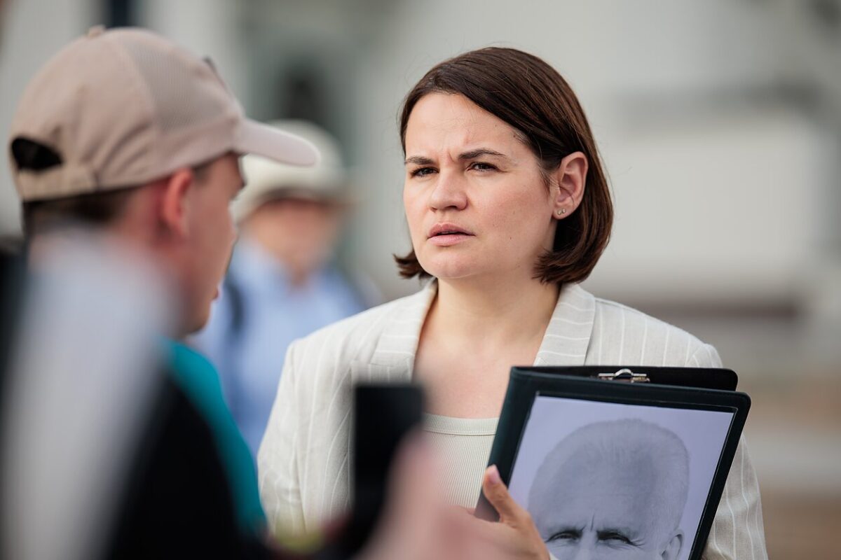 Польша: Света покинет Литву