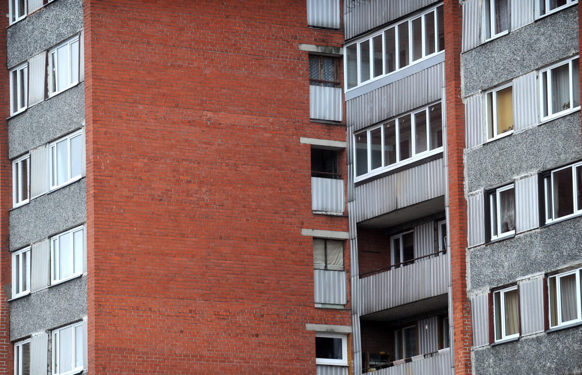 Латвия: кто будет платить