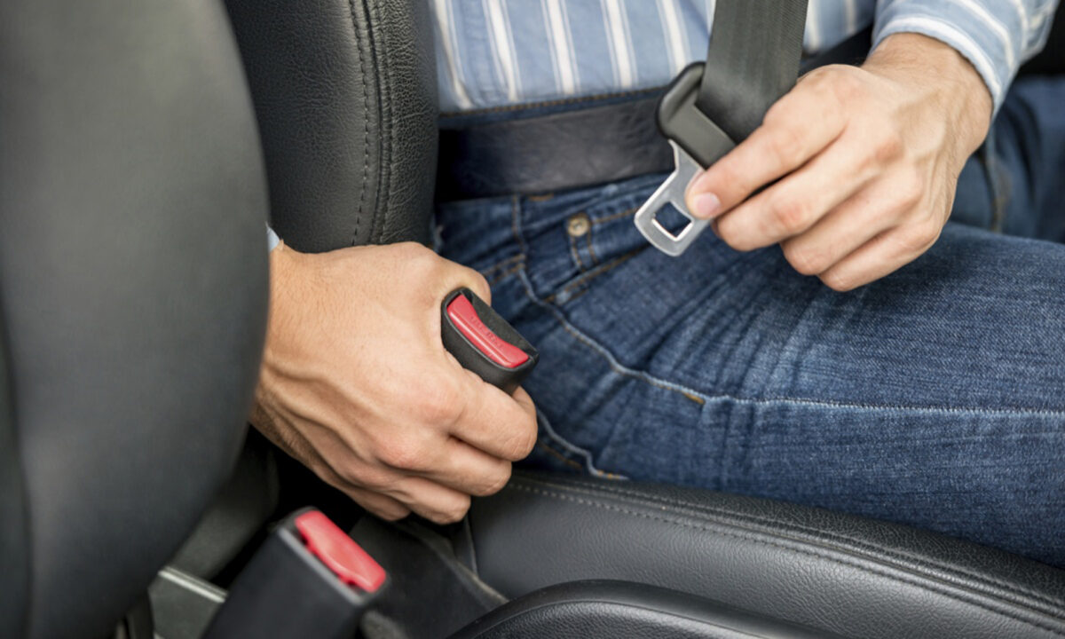 Латвия: не забудьте пристегнуть ремни!