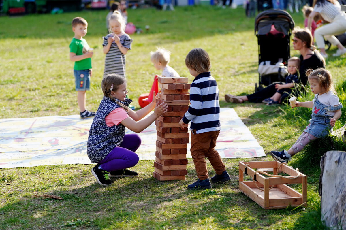 Латвия: Ринкевичу нужна система – ну не сам же лично демографию улучшать будет!