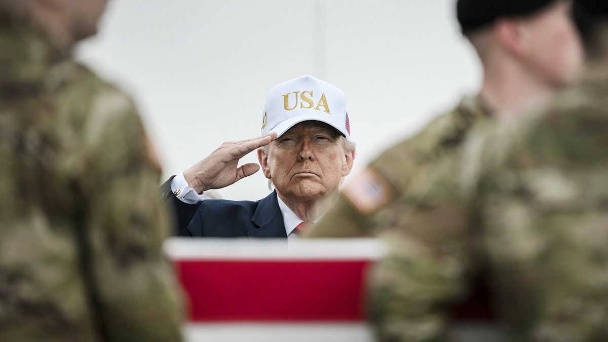 Трамп: или сворачиваемся, или разворачиваемся