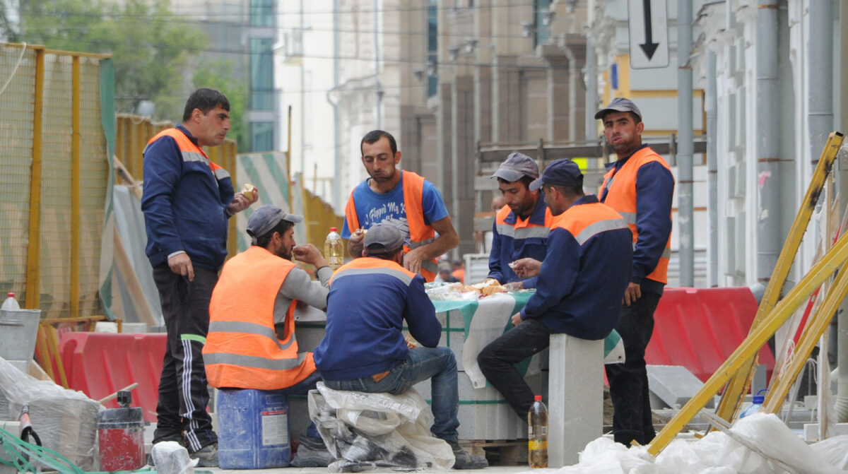 Латвия: работники из третьих стран