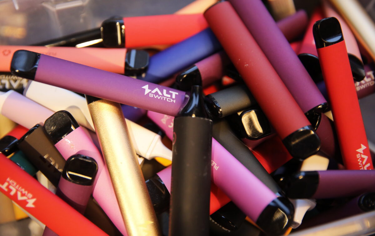 Латвия: депозит для электроники