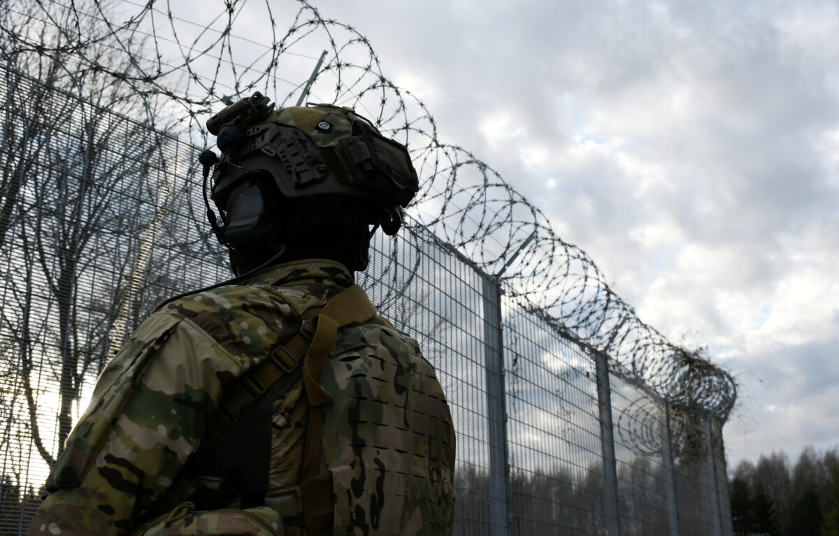 Балтия и Польша: подайте денег на границу, сколько уж просить можно?