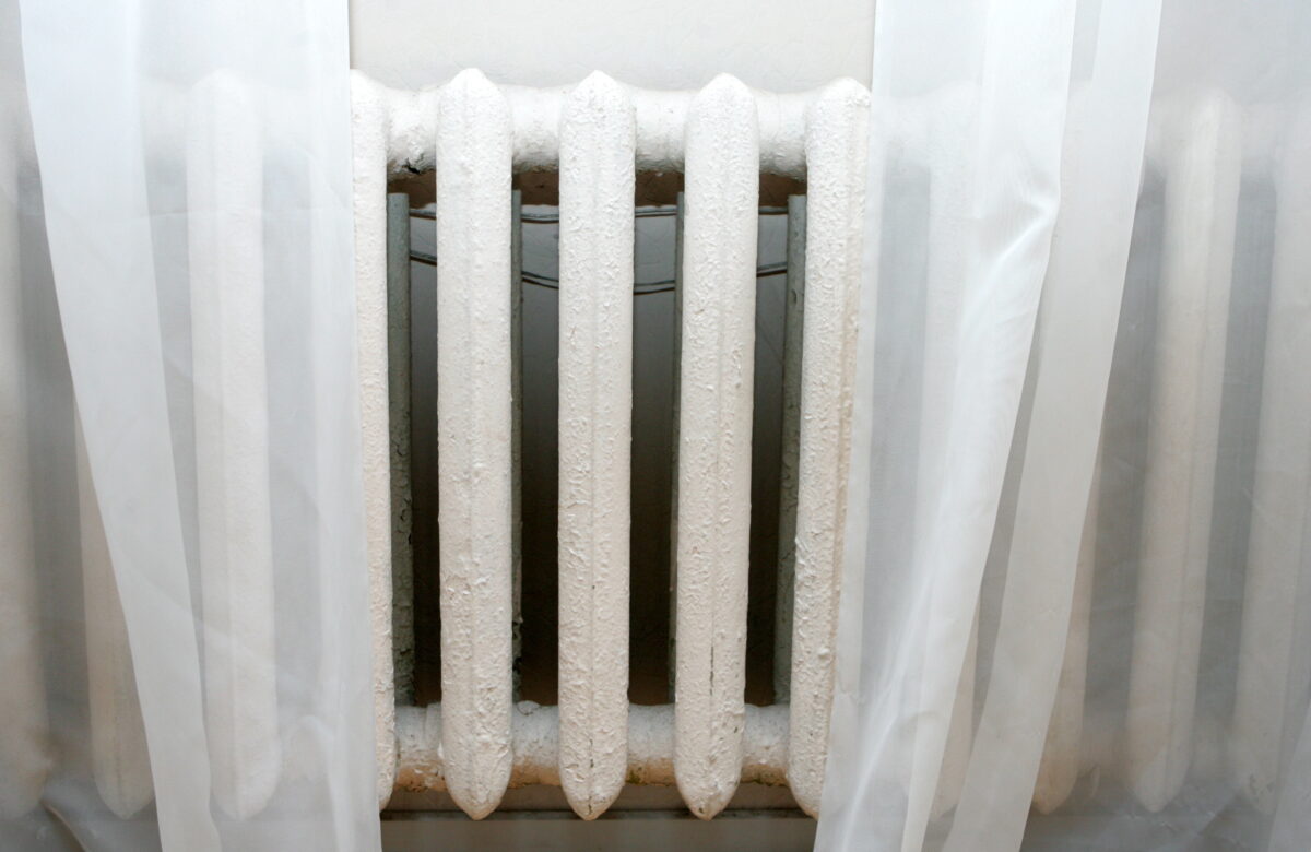 Рига: так вот кто стои́т за спиной у коллекторов…