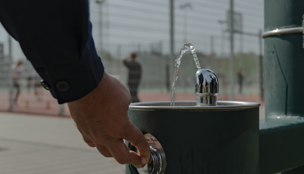 Латвия: пошла водичка