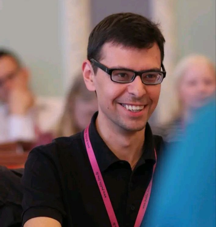 Латвия: язык от покупателя отведёт