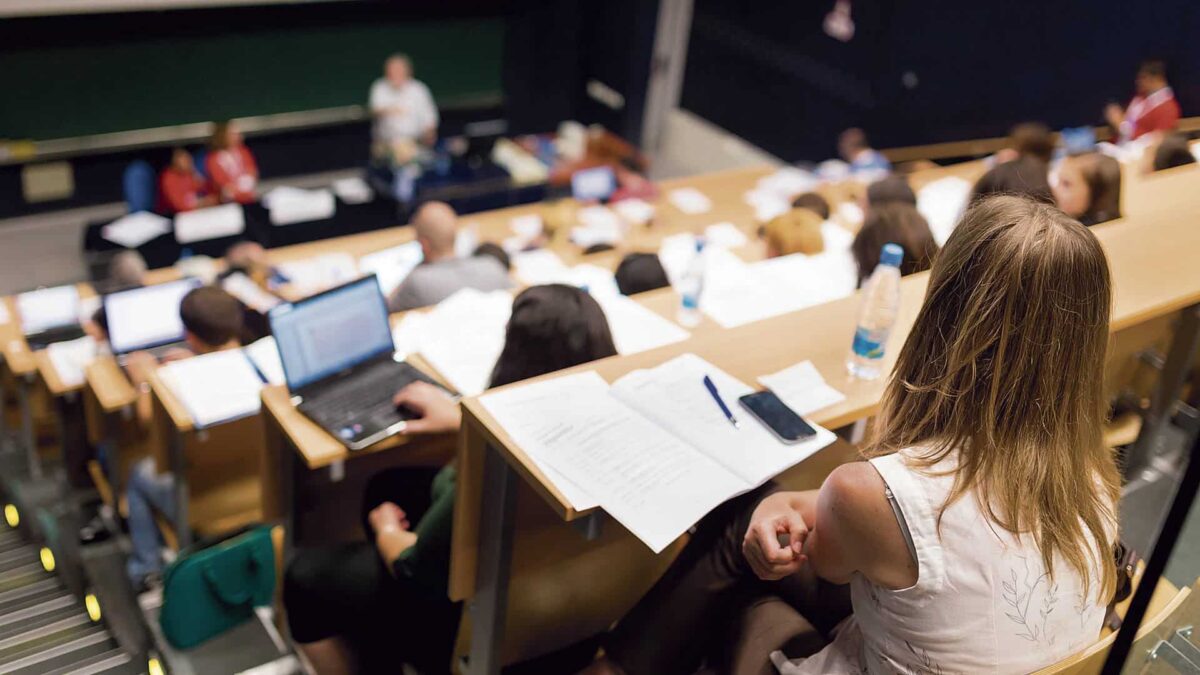 Латвия: аттестаты в электронном формате