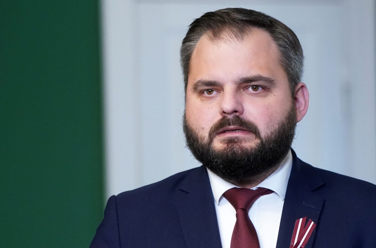 Латвия: у «Нового Единства» потекли «красные линии»…