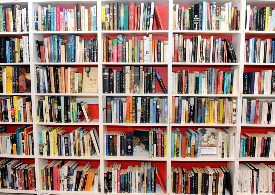 Латвия: суд за книги