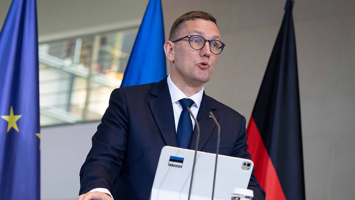 Эстония: Михал похвастался тратами