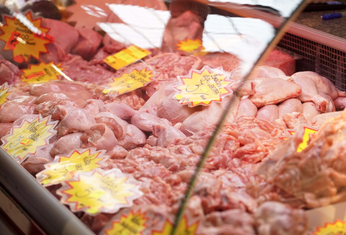 Латвия: горькая доля местных продуктов