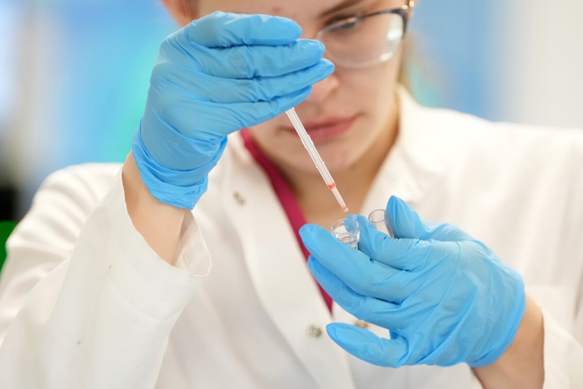 Латвия: кто может сделать вакцинацию бесплатно