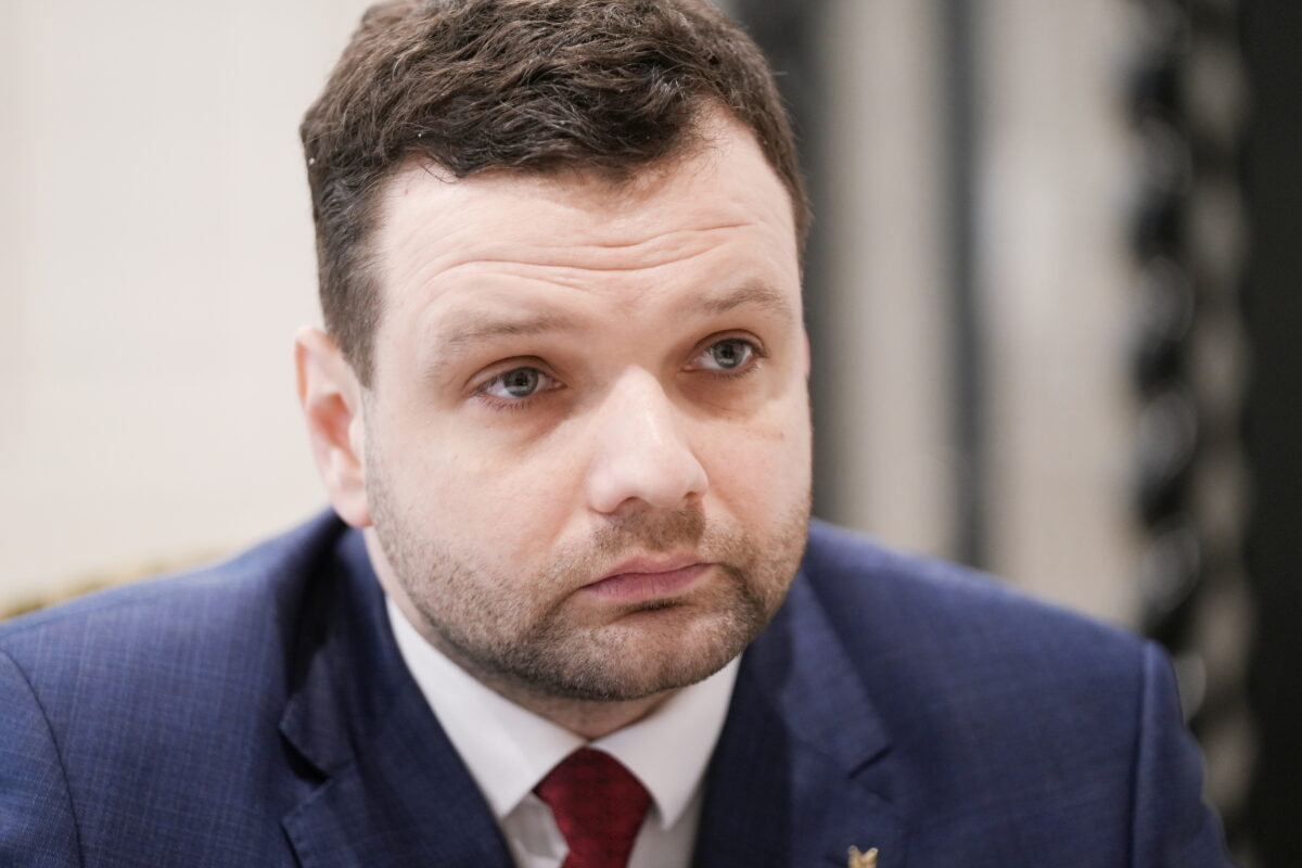 Латвия: Узулниексу предъявлено обвинение