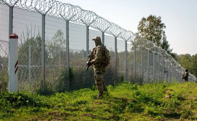 Латвия: начались работы по строительству Балтийской линии обороны