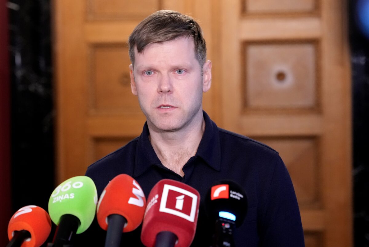 Латвия: скандал с Бренцисом